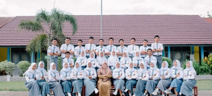 kado perpisahan guru